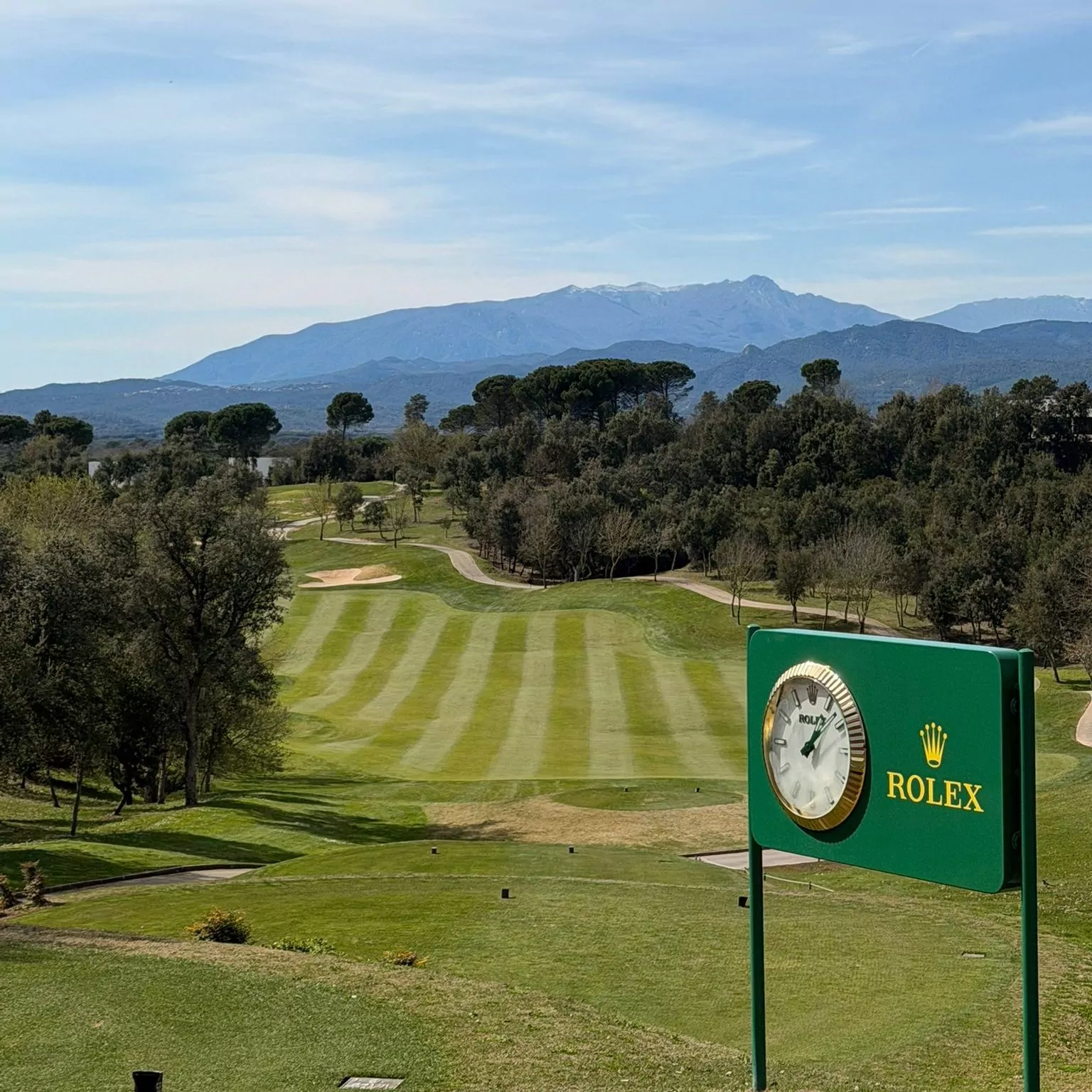 PGA Catalunya Stadium Course – zukünftiger Ryder Cup Platz 2031 mit Bergpanorama